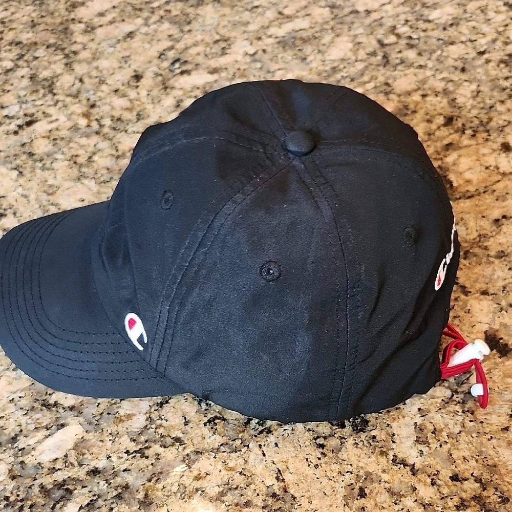 Champion‎ Black Baseball Cap